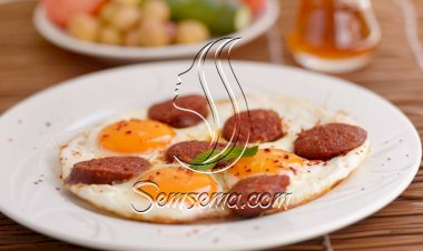 طريقة عمل بيض مقلي بالهوت دوج