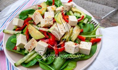 طريقة عمل سلطة السبانخ بالتوفو