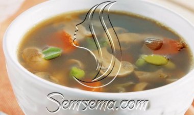 طريقة عمل شوربة المشروم بالبسلة