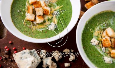 طريقة عمل شوربة السبانخ بالكرفس