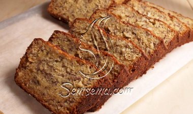 طريقة عمل كيك الموز بالساور كريم