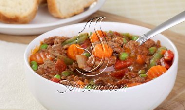 طريقة عمل شوربة اللحم والبسلة الآسيوية