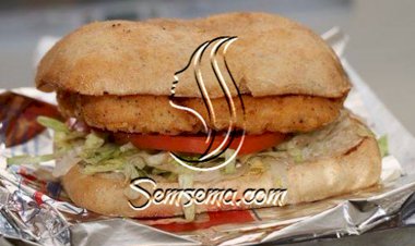 طريقة عمل ساندويتش سيزر الدجاج البانيه