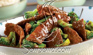 طريقة عمل ستيك اللحم بالبروكلي