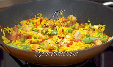 طريقة عمل الأرز بالدجاج الأسبانى