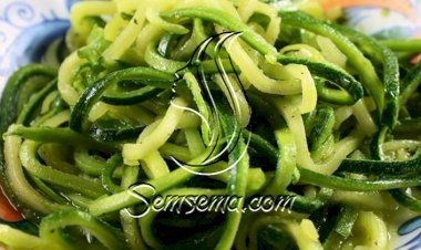 طريقة عمل شرائح الكوسة بزيت الزيتون