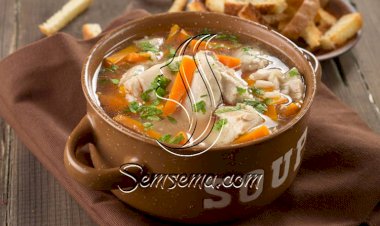 طريقة عمل شوربة بقطع الدجاج والجزر