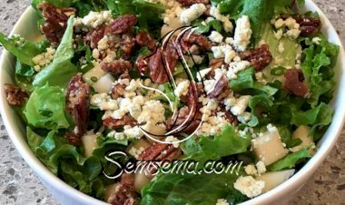 طريقة عمل سلطة الكمثرى بالجبنة الريكفورد