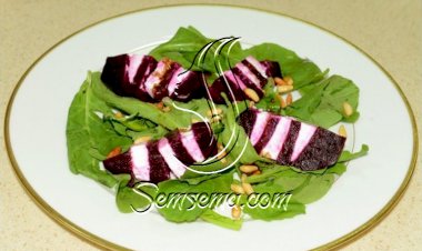 سلطة الشمندر مع جبن الماعز