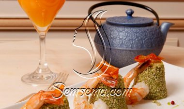 سلطة الكينوا مع الروبيان