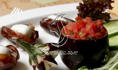 سلطة الباذنجان بالطماطم والتمر على الطريقة التونسية