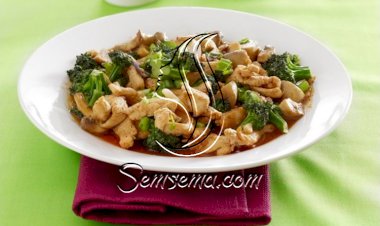 وصفة دجاج مع البروكولي الشهي