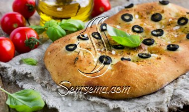 خبز بالزيتون والجبن