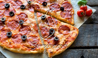 بيتزا الببيروني السهلة والسريعة