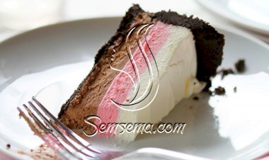 طبقات نابوليتان تشيز كيك اللذيذة