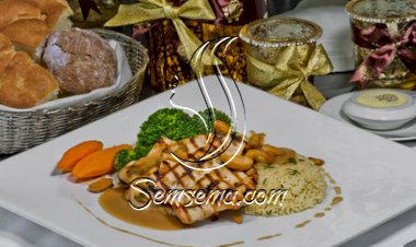 الرز مع الدجاج والقلوبات.. نكهة فريدة ومميزة