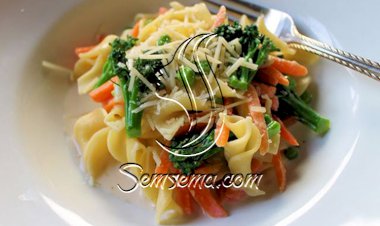 باستا بالخضار.. وجبة أطفالكِ المفضلة