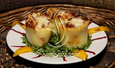 البطاطس المحشوّة بثمار البحر