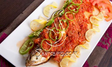 سمك بالصلصة الخاصة لغداء مميز