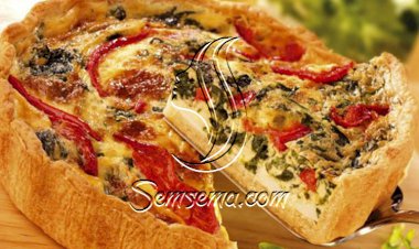 عجينة بيتزا مع السبانخ