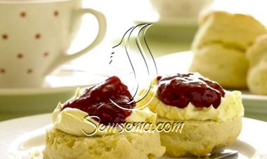 الجبن المحشوّة بالفراولة الشهية