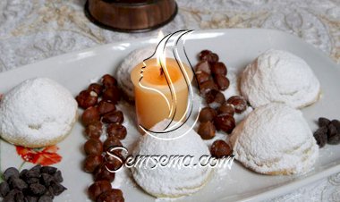 المعمول بالبندق والشوكولاتة