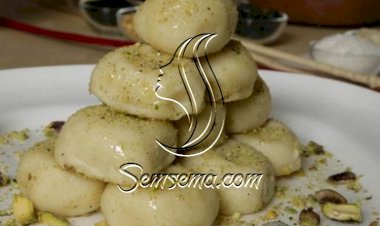 اللبنية المزينة بالفستق لضيافة مميّزة