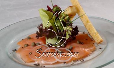 قدّمي طبق السالمون البارد لضيوفكِ