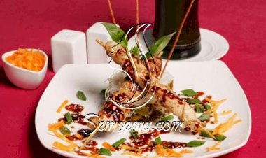 دجاج بالنودلز والصويا