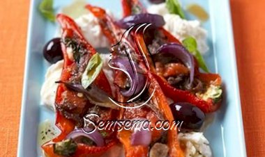 طبق الفلفل الرومي البروفانسي مع الجبن.. شهي وغني