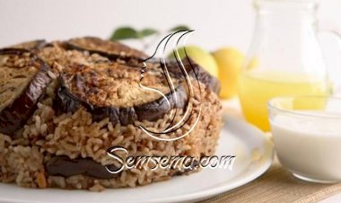 مقلوبة الباذنجان باللحم.. طبق تقليدي شهي