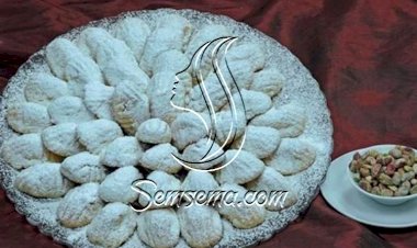 معمول العيد بالفستق