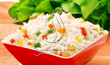 الرز بالخضار... وجبة صحية متكاملة