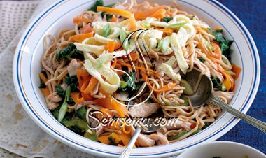 نودلز حارة من المطبخ الماليزي