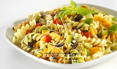سلطة المعكرونة بالخضار لرجيم صحي
