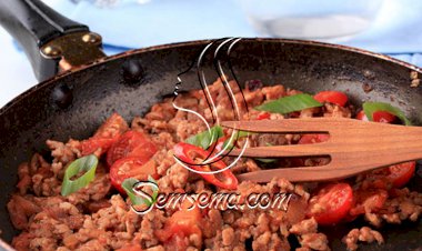 قلاية الطماطم باللحم قليلة السعرات