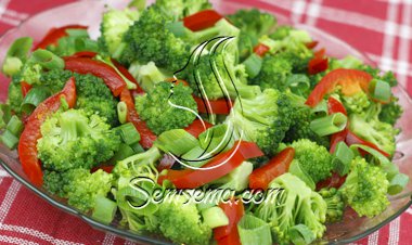 سلطة البروكلي والفلفل الحلو للرجيم