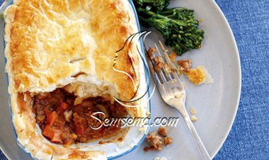 فطيرة اللحم على الطريقة الإيطالية