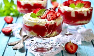 ترايفل الفراولة الشهي