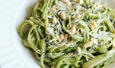 معكرونة لينغويني بالبستو والأفوكادو.. مبتكرة وشهية