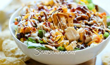 سلطة الدجاج بالباربكيو