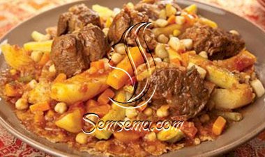 ثريد اللحم على الطريقة الخليجية