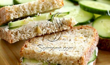 ساندويش جبنة الماعز بالأعشاب الشهي