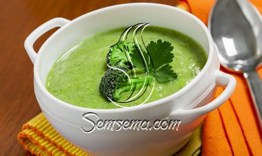 شوربة البروكولي مع جوز الهند المميزة