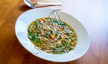 شوربة العدس بالسبانخ لرجيم مثالي