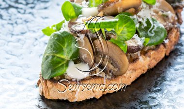 بروشكيتا الفطر والجبنة الكريمية