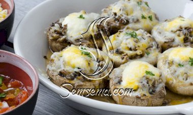 مشروم مشوي مع جبن الريكوتا