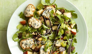 سلطة العنب والجوز والجبن.. وصفة مبتكرة