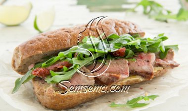 ساندويش روست بيف مع الطماطم المشوية للرجيم