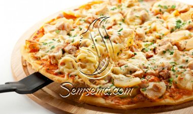 بيتزا الدجاج بصلصة البوفالو